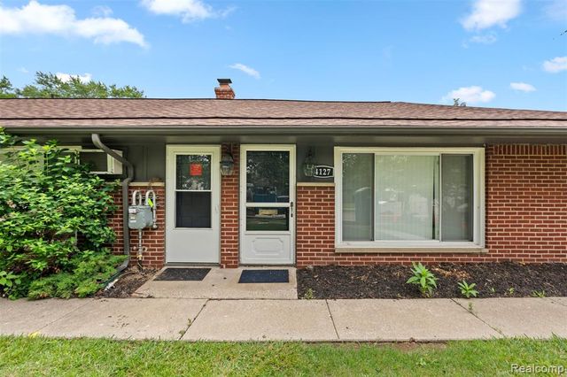 2419 Normandy Road, Royal Oak, MI 48073