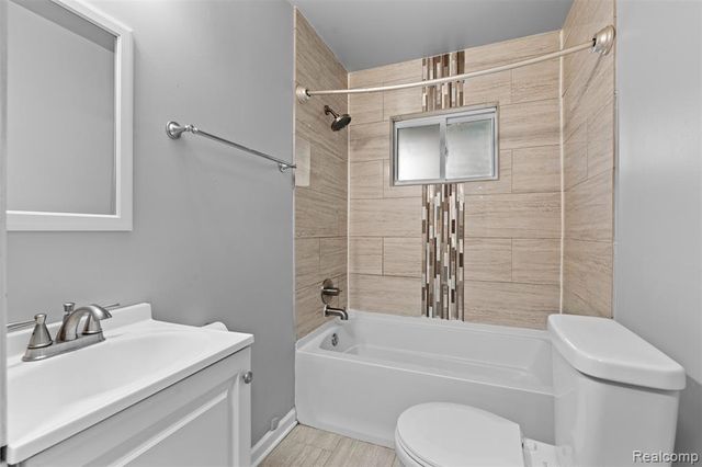 2419 Normandy Road, Royal Oak, MI 48073