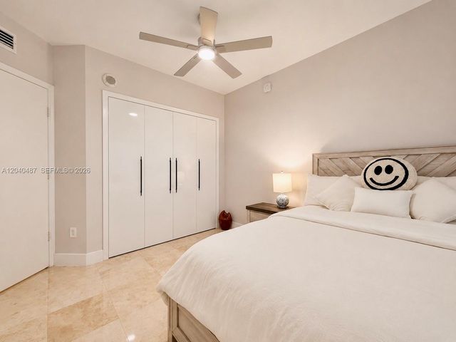 15051 Royal Oaks Ln 303, North Miami, FL 33181