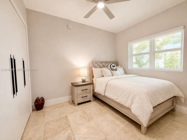15051 Royal Oaks Ln 303, North Miami, FL 33181