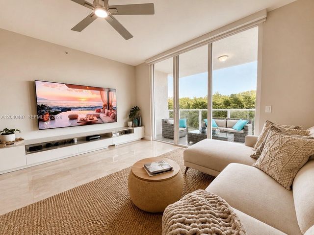 15051 Royal Oaks Ln 303, North Miami, FL 33181