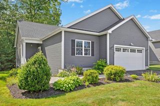 46 Compass Circle 46A, Boylston, MA 01505