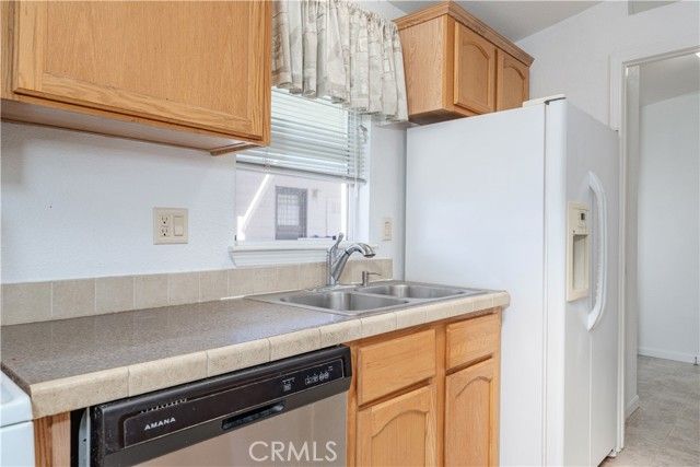 209 Road Runner, Fountain Valley, CA 92708