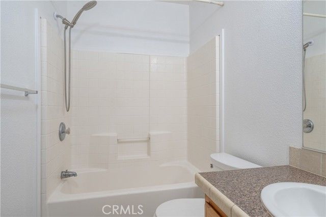 209 Road Runner, Fountain Valley, CA 92708