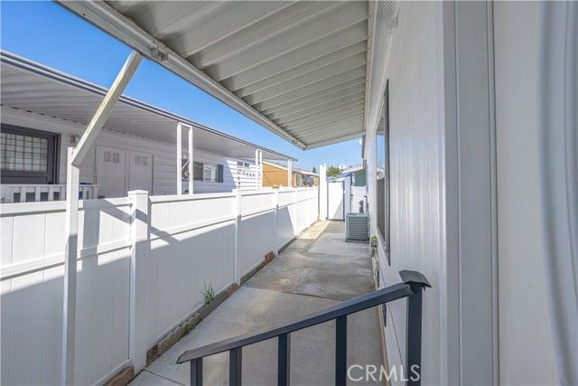 209 Road Runner, Fountain Valley, CA 92708