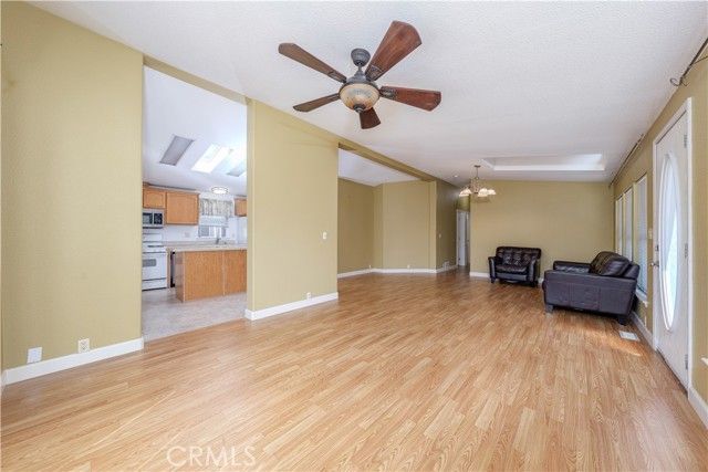 209 Road Runner, Fountain Valley, CA 92708