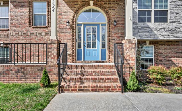 524 Cresthaven Ln, Clarksville, TN 37043