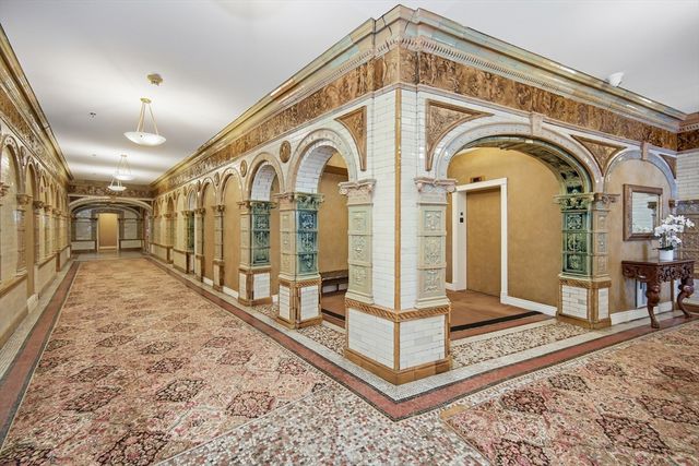 4 Charlesgate E 107, Boston, MA 02215