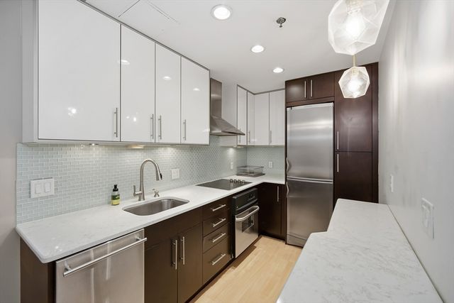 4 Charlesgate E 107, Boston, MA 02215