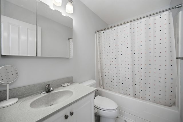 4 Charlesgate E 107, Boston, MA 02215