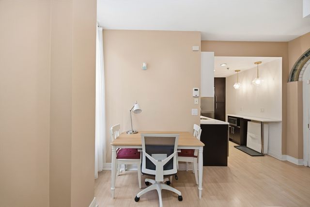 4 Charlesgate E 107, Boston, MA 02215