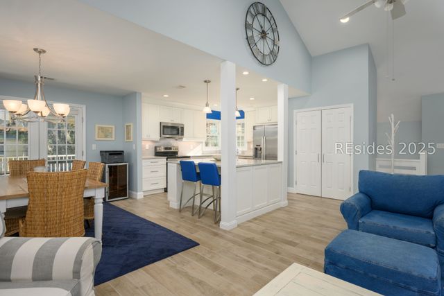 70 Shipyard Dr Apt 125, Hilton Head Island, SC 29928