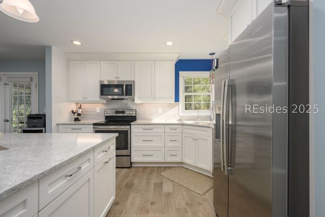 70 Shipyard Dr Apt 125, Hilton Head Island, SC 29928