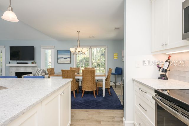 70 Shipyard Dr Apt 125, Hilton Head Island, SC 29928