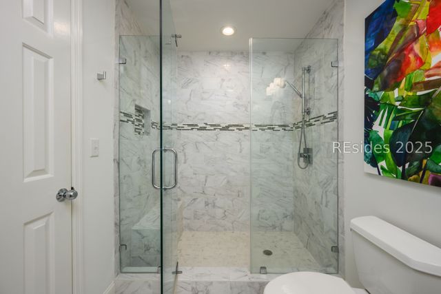 70 Shipyard Dr Apt 125, Hilton Head Island, SC 29928