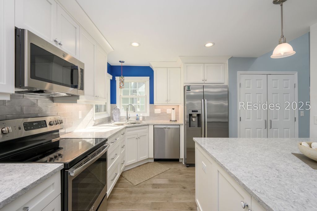 70 Shipyard Dr Apt 125, Hilton Head Island, SC 29928