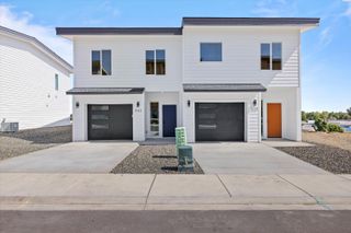 442 War Room Court, Richland, WA 99352