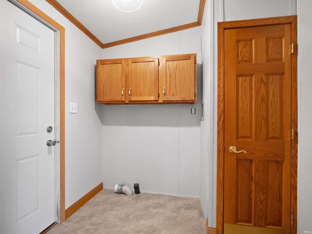 271 EMS T13 Lane, Leesburg, IN 46538