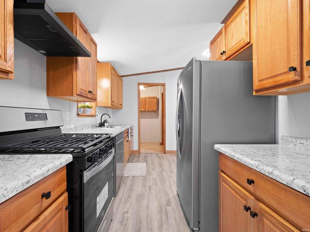 271 EMS T13 Lane, Leesburg, IN 46538