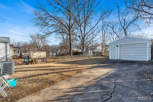 232 Rayburn Avenue, Sunset Hills, MO 63127