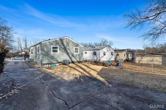 232 Rayburn Avenue, Sunset Hills, MO 63127