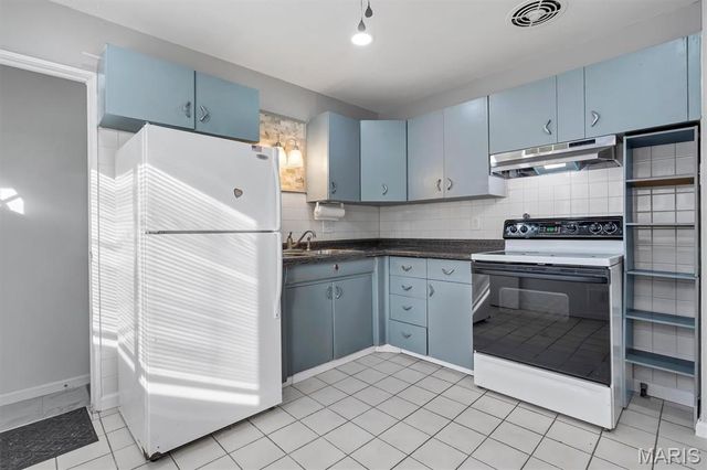 232 Rayburn Avenue, Sunset Hills, MO 63127