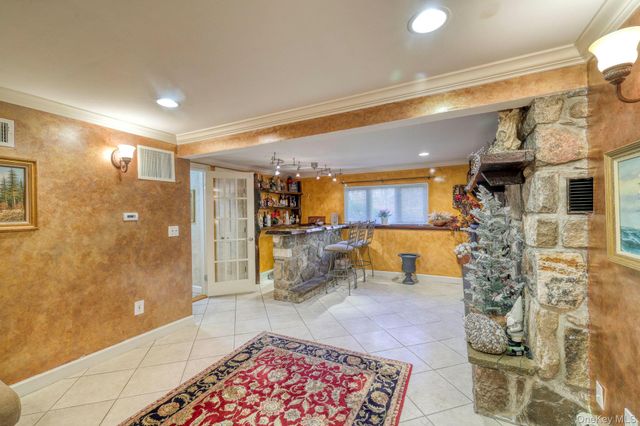 135 Barrett Hill Road, Carmel, NY 10512