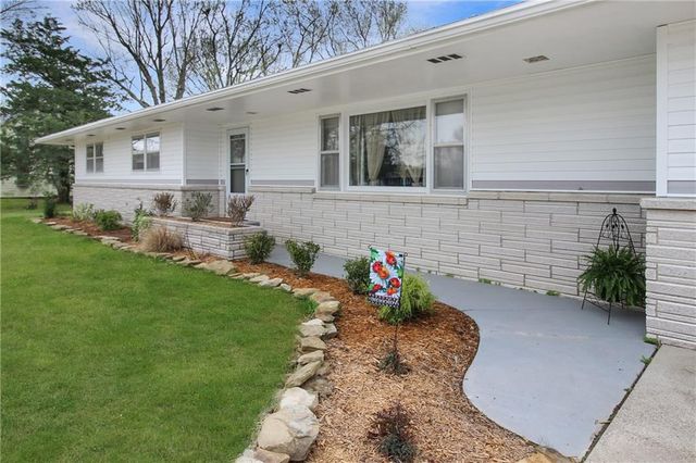 4712 Main Street, Parsons, KS 67357