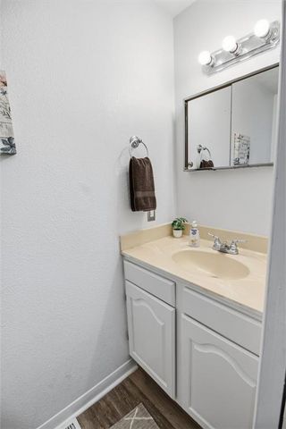 4712 Main Street, Parsons, KS 67357