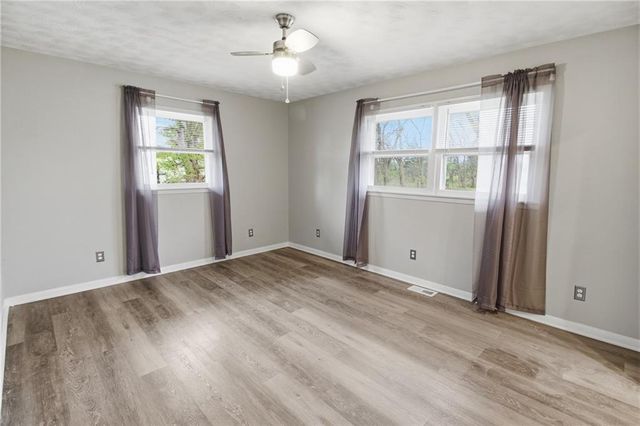 4712 Main Street, Parsons, KS 67357