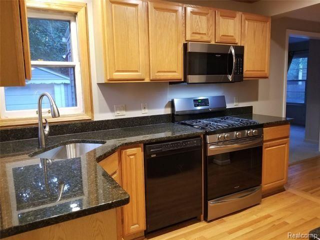 1416 Edgewood Road, Birmingham, MI 48009
