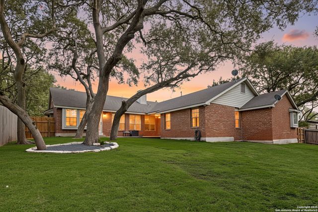 15743 Dawn Crest, San Antonio, TX 78248