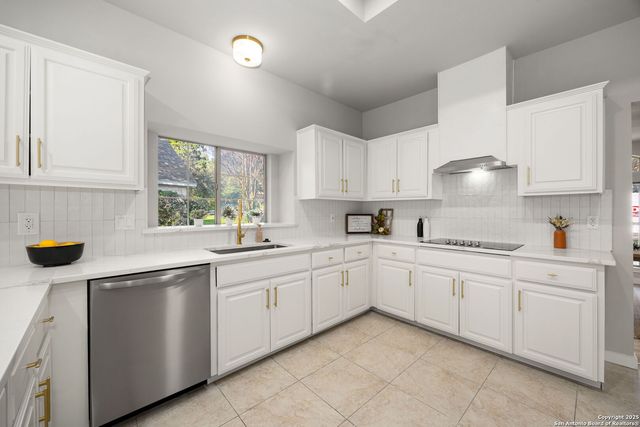 15743 Dawn Crest, San Antonio, TX 78248