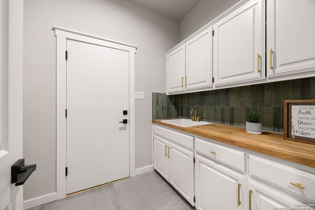 15743 Dawn Crest, San Antonio, TX 78248