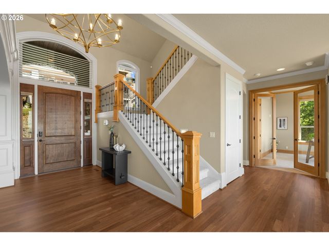 9930 Nw UPTON Ct, Portland, OR 97229