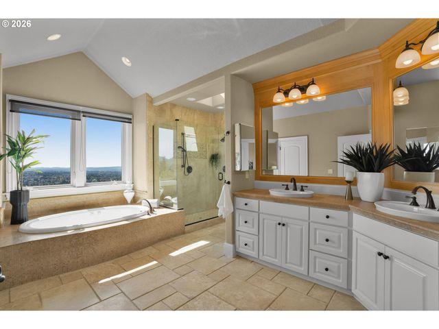9930 Nw UPTON Ct, Portland, OR 97229