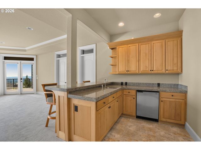 9930 Nw UPTON Ct, Portland, OR 97229
