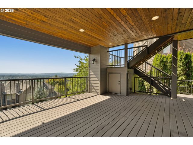 9930 Nw UPTON Ct, Portland, OR 97229