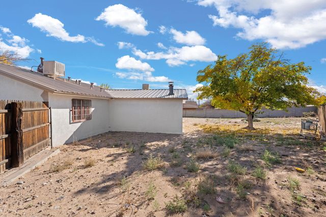 10510 Del Rey Road SW, Albuquerque, NM 87121