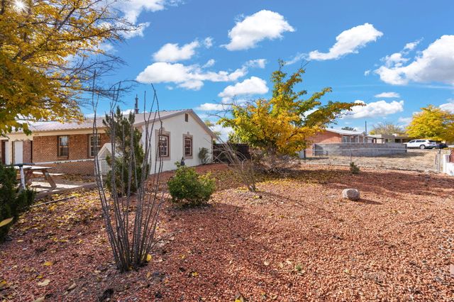 10510 Del Rey Road SW, Albuquerque, NM 87121