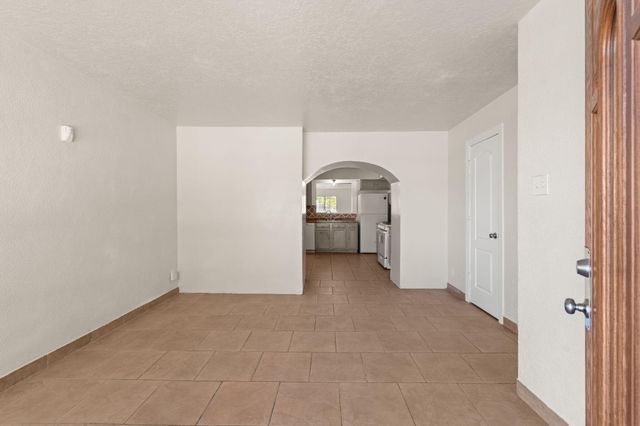 10510 Del Rey Road SW, Albuquerque, NM 87121