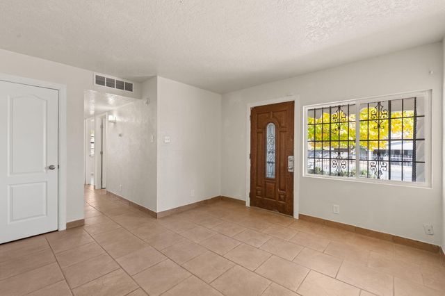 10510 Del Rey Road SW, Albuquerque, NM 87121