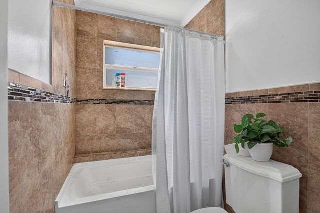 249 NW 48th Avenue, Deerfield Beach, FL 33442