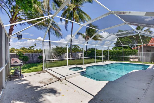 249 NW 48th Avenue, Deerfield Beach, FL 33442