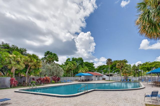 249 NW 48th Avenue, Deerfield Beach, FL 33442