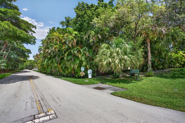 249 NW 48th Avenue, Deerfield Beach, FL 33442