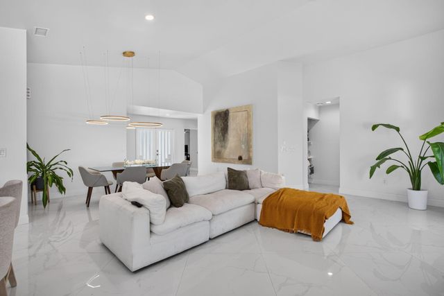 249 NW 48th Avenue, Deerfield Beach, FL 33442