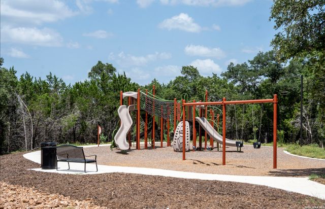 106 E Low Cascade Dr, Boerne, TX 78006