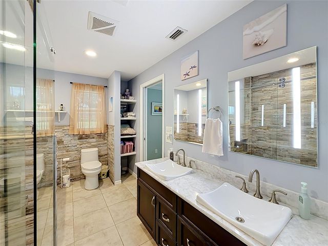 1050 FAHNSTOCK STREET, Eustis, FL 32726