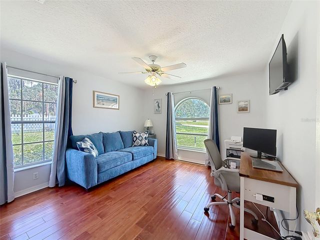 1050 FAHNSTOCK STREET, Eustis, FL 32726